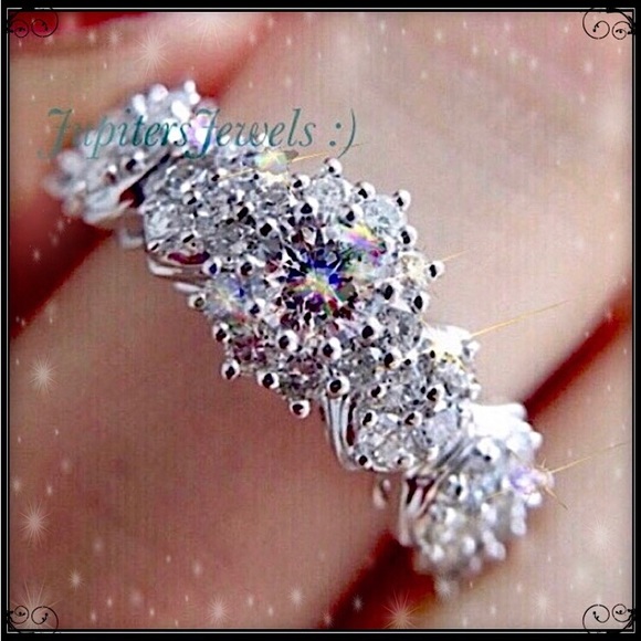 NEW 925 SILVER CLUSTER PAVE ENGAGEMENT SIMULATED DIAMOND RING - Picture 1 of 5